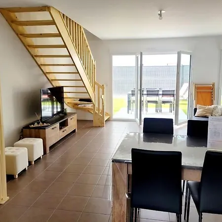 Maison Aux Portes Des Remparts Dom wakacyjny *